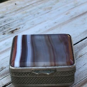 Antique 2 sided agate pill/snuff box